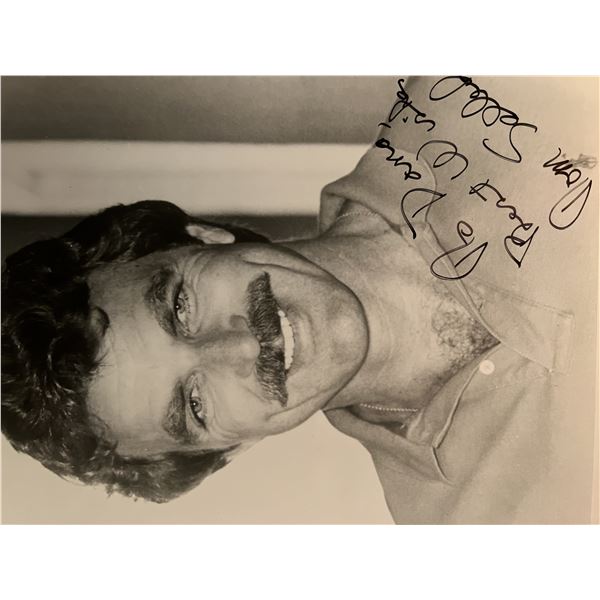 Magnum PI Tom Selleck signed photo