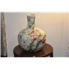 Image 2 : LARGE CHINESE QINGLONG FAMILLE ROSE PORCELAIN VASE W/PEACH MOTIF (17 1/2")