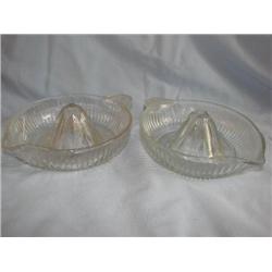2 glass juicers