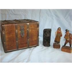 Wood document box w/wood figures