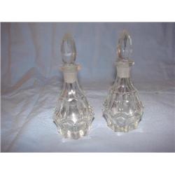 2 Chzechoslavakia cruets