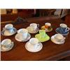 Image 1 : 9 Teacups & Saucers