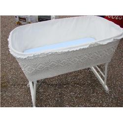 White Bassinet