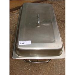Chafing dish with lid