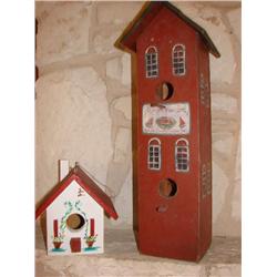 2 wood bird houses
