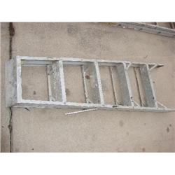 5 ft. aluminum ladder