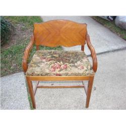 Vanity bench w/padded seat