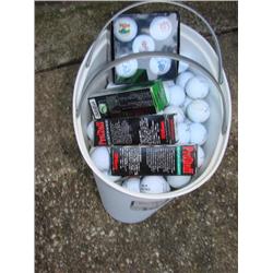 Large amount of golf balls