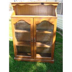 Oak bookcase w/glass front