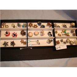 26 pairs of earing