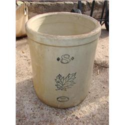 Western Stoneware 8 gal. crock