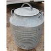 Image 1 : Galvanized water jug w/lid