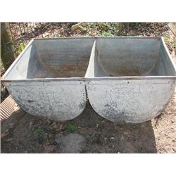 Double galvanized wash tub