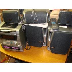 Aiwa sterio w/speakers & remote