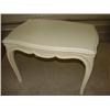 Image 1 : White wood table