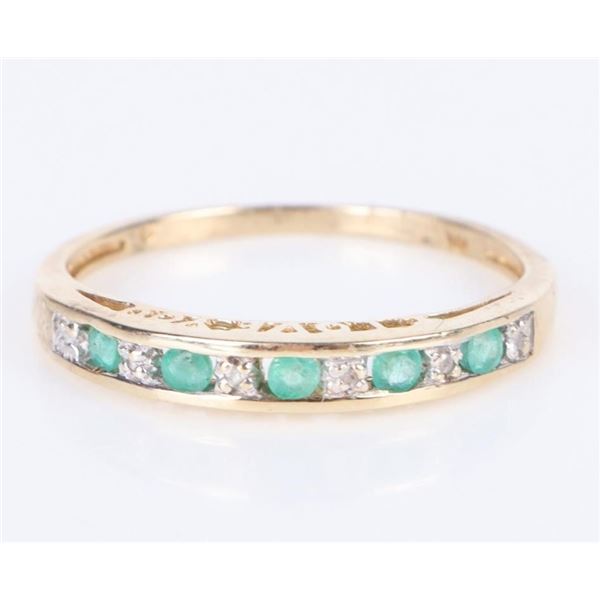 0.03 CTW. DIAMOND EMERALD 10 KT. GOLD RING