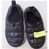Image 1 : NORTH FACE PUFFER SLIDE SIZE 4