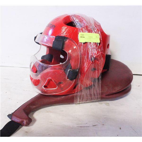 CENTURY SPARRING GEAR - HELMET & PADDLE