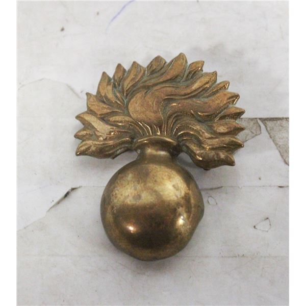 WW1 BRITISH CANADIAN ARMY REGIMENT CAP BADGE