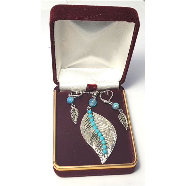 16)  TIBETAN SILVER LEAF PENDANT WITH TURQUOISE