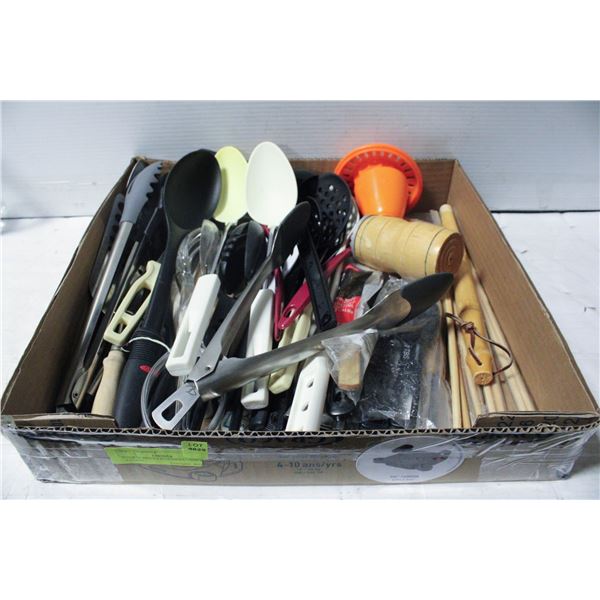 OVER 30 PIECES KITCHEN UTENCILS - ESTATE