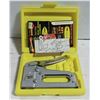 Image 1 : T50 STAPLE GUN KIT