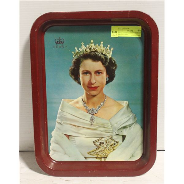 1953 QUEEN ELIZABETH VINTAGE SERVING TRAY