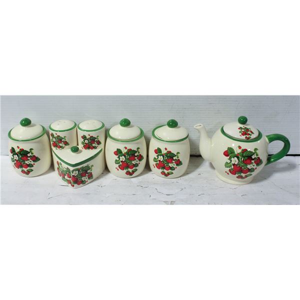 7 PCS STRAWBERRY TEA SET