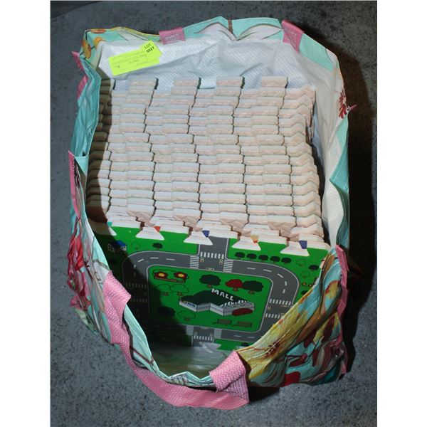 ERGONOMIC PLAY FOAM SQAURES ALL TOGETHER-ESTATE