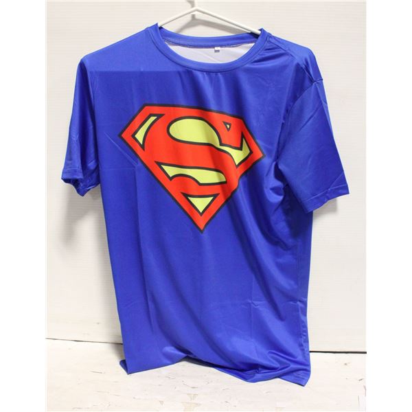 SUPERMAN MENS TSHIRT SIZE LARGE