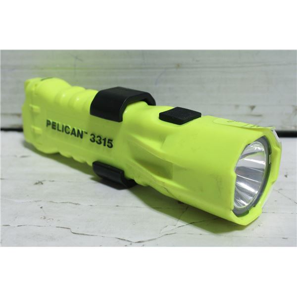 PELICAN 3315 FLASHLIGHT WATERPROOF AND DUST-PROOF