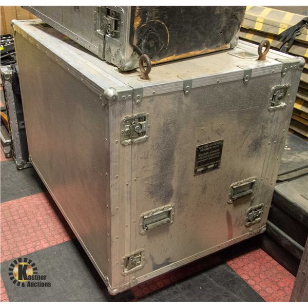 "33#8" DUAL RACK INTERIOR ROAD CASE 33X47X33" D