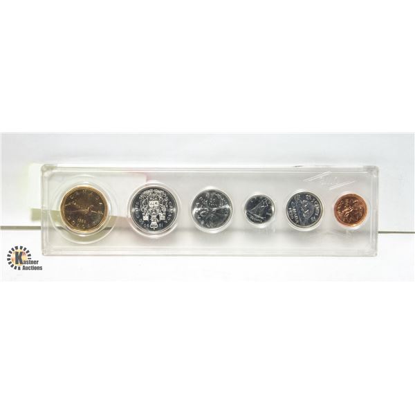 COLLECTION OF UNCIRCULATED 1990 LOONIE 50