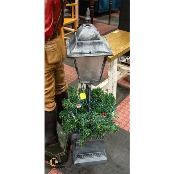 24" CHRISTMAS LANTERN (NEEDS BULB CHECK)