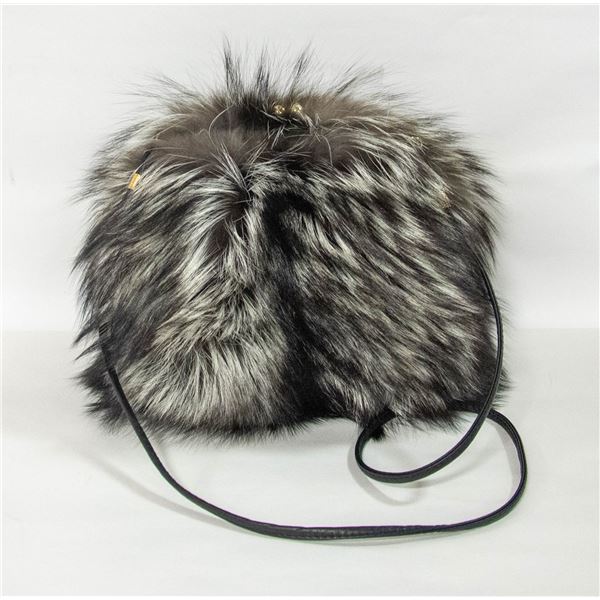NEW SILVER FOX DUAL PURSE/HAND WARMER