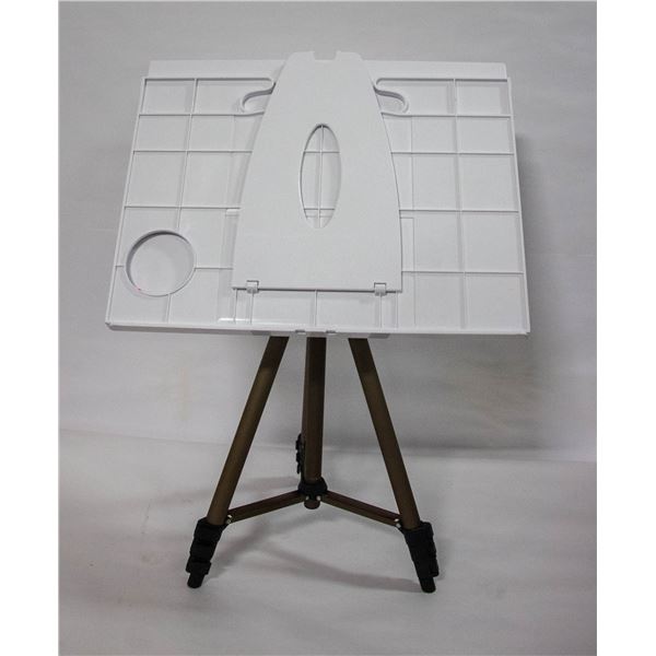 NEW TRIPOD MUSIC STAND