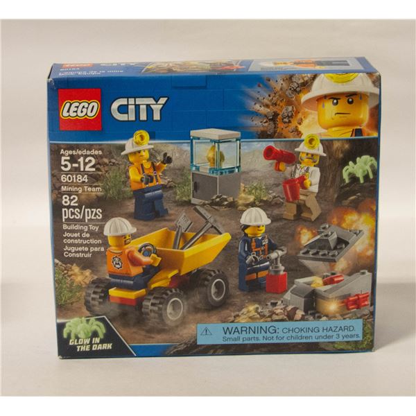 NEW SEALED LEGO CITY BUILDING SET