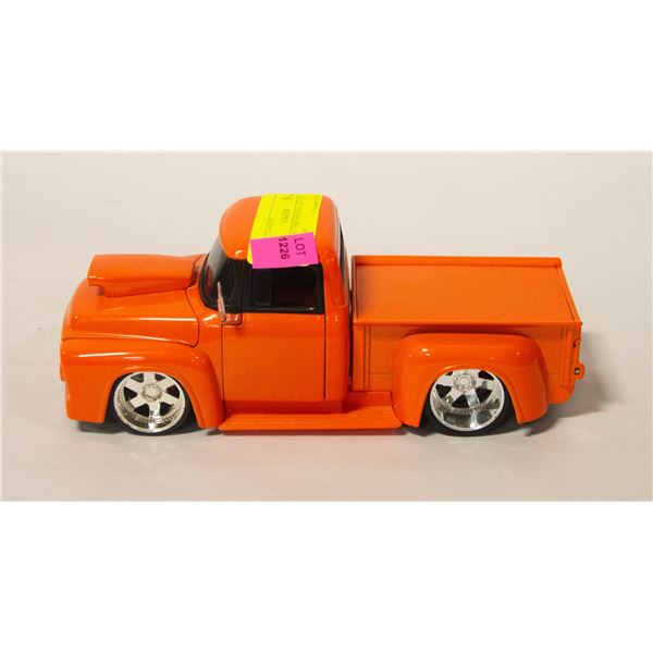 JADA BIG TIME MUSCLE 1/24 1956 FORD F100