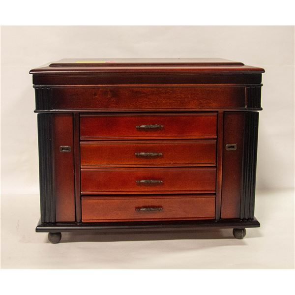 COSTCO JEWLERY BOX WITH 2 KEYS