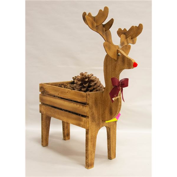 XMAS REINDEER BASKET WITH CONES