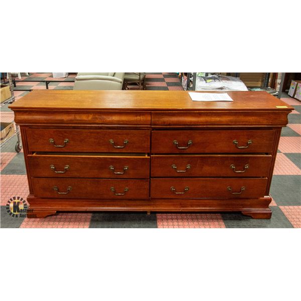 SOLID WOOD 8-DRAWER DRESSER - 6 LARGE