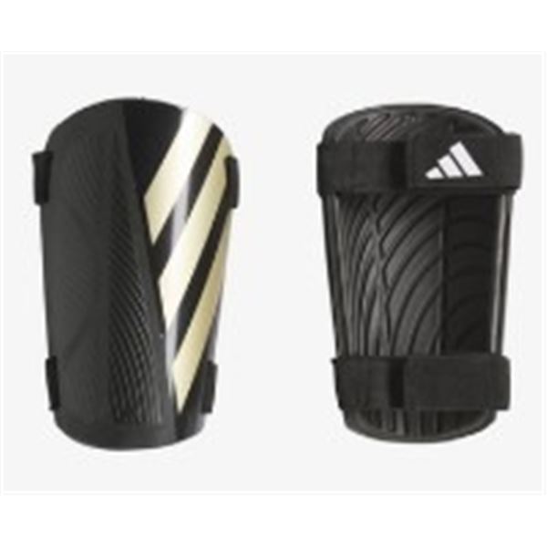 NEW IP3998 ADIDAS SHIN GUARDS SIZE MEDIUM