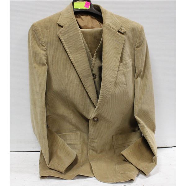 MENS 3 PC VINTAGE CODUROY SUIT (MED?) - ESTATE
