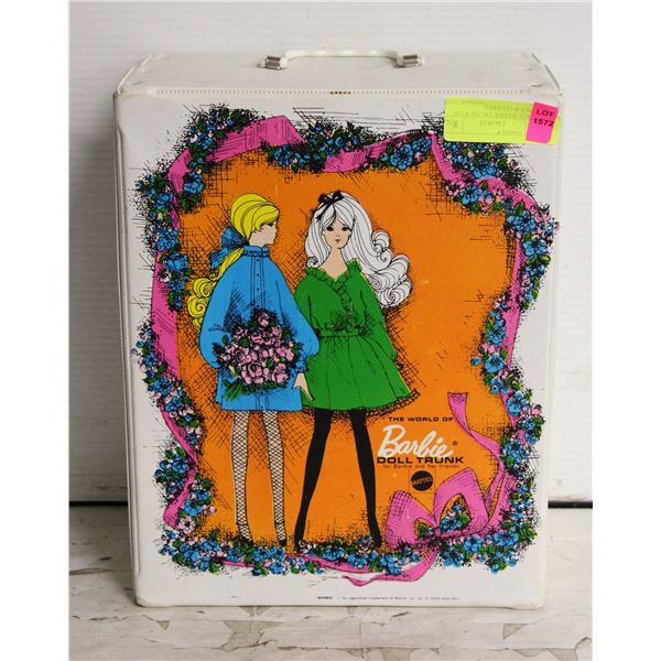 VINTAGE BARBIE TRUNK WITH BARBIES & CLOTHES
