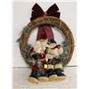 Image 1 : 24 " CHRISTMAS FIGURE WREATH