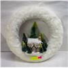 Image 1 : WHITE CHRISTMAS SCENE WREATH