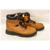MENS SZ 10 OZARK TRAIL LINED HIKER/WINTER BOOTS