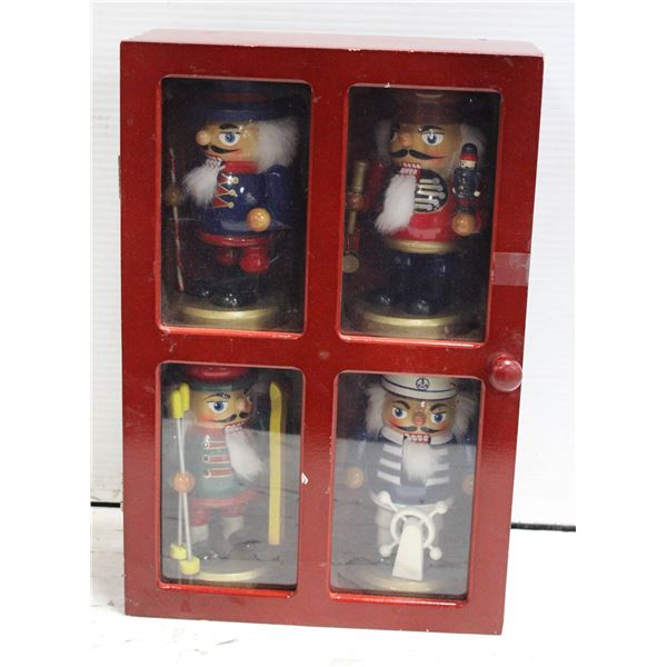 NUTCRACKERS IN DISPLAY 9"X14"
