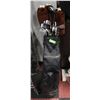 Image 1 : SET OF VINTAGE HOGAN GOLF CLUBS WITH BAG