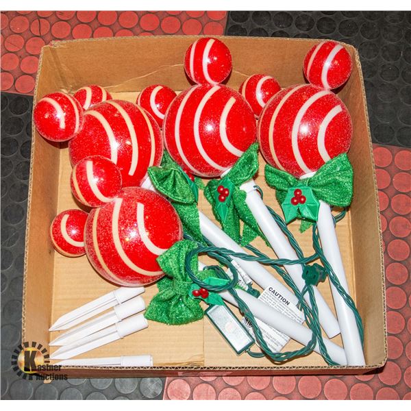 BOX WITH STRING OF 4 DISNEY CHRISTMAS